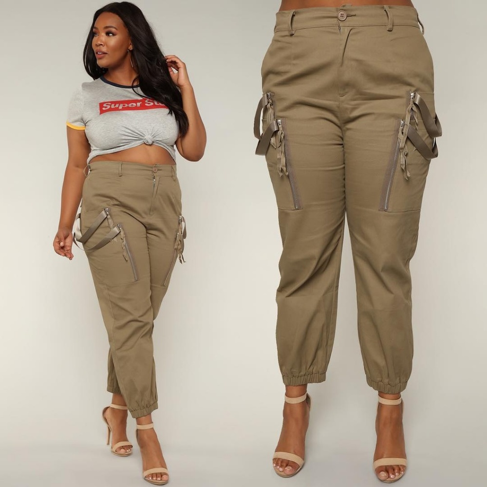 NWT FASHION NOVA 1X Julissa Jogger Cargo Pant Tan